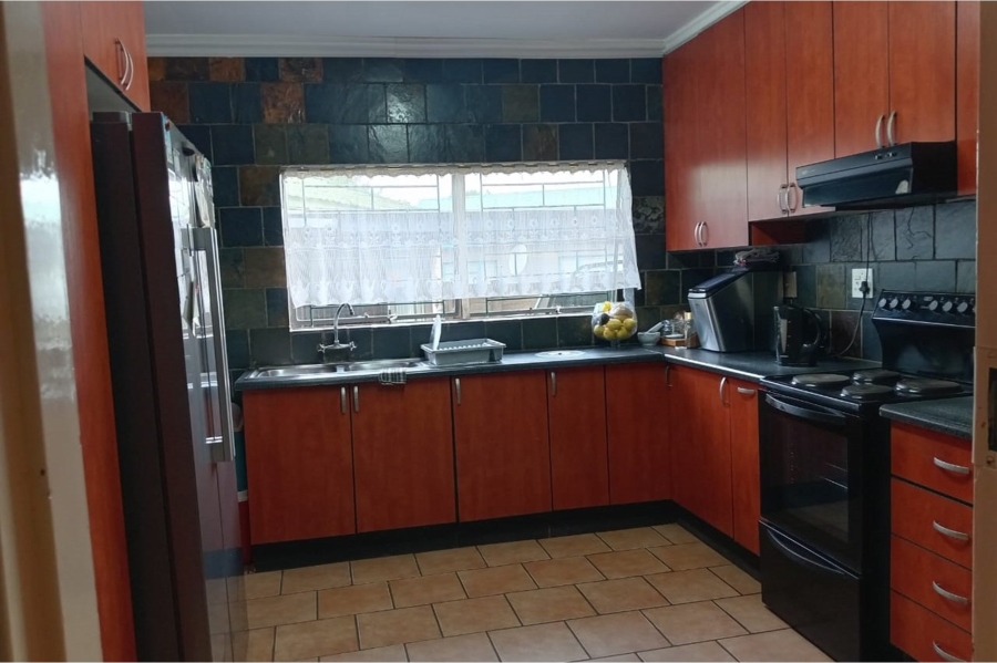 4 Bedroom Property for Sale in Sasolburg Free State